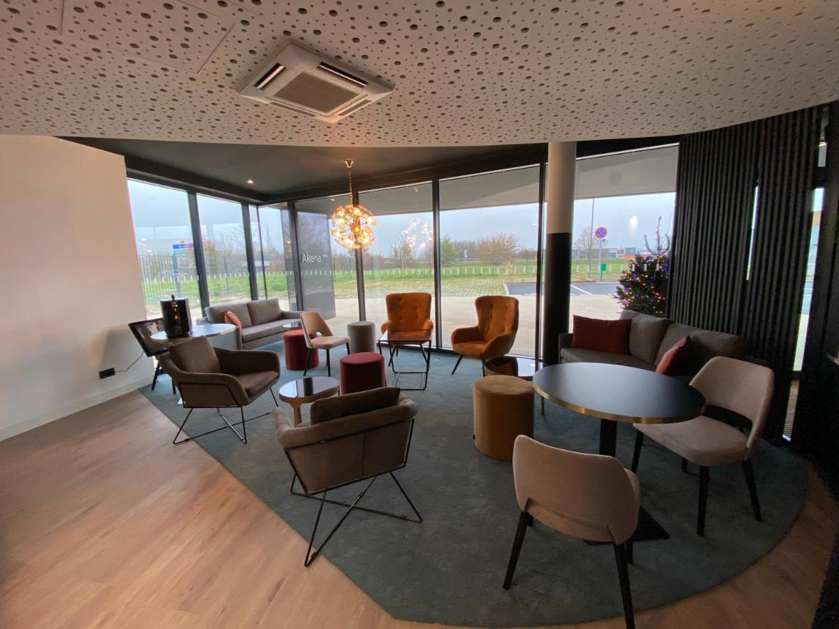 Hotel Akena Troyes - La Chapelle St-Luc Les Noes-pres-Troyes Экстерьер фото
