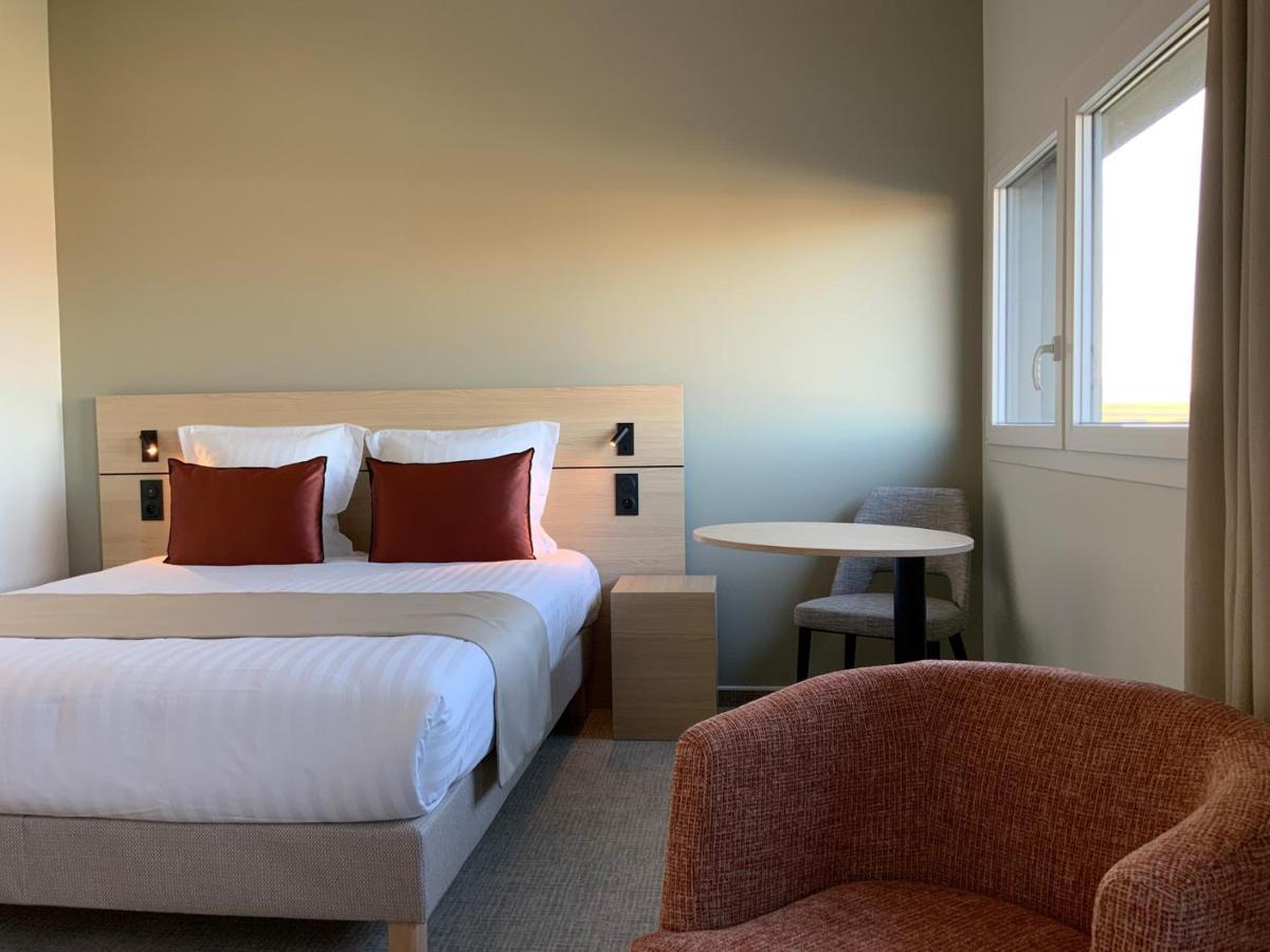 Hotel Akena Troyes - La Chapelle St-Luc Les Noes-pres-Troyes Экстерьер фото