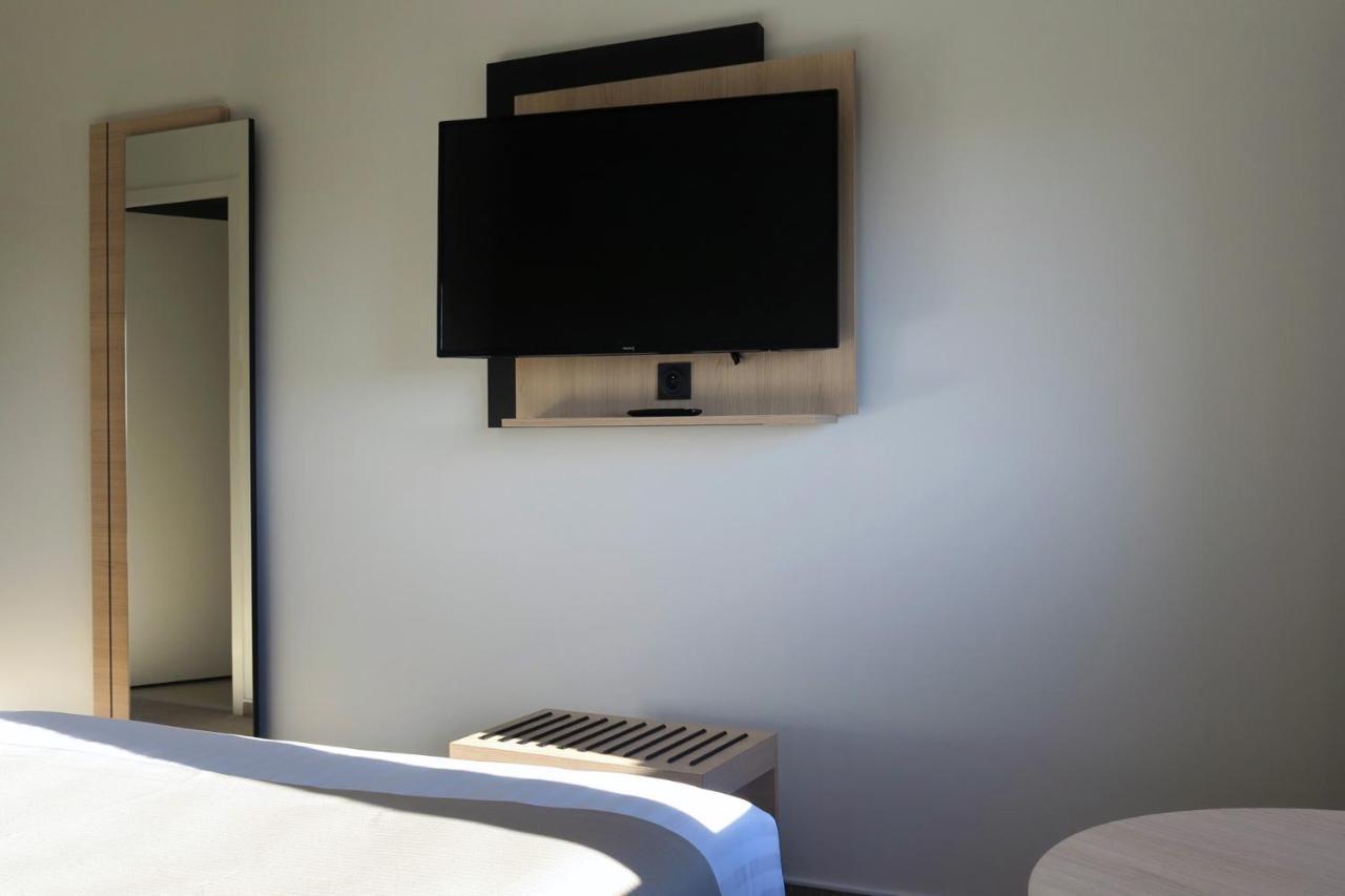 Hotel Akena Troyes - La Chapelle St-Luc Les Noes-pres-Troyes Экстерьер фото